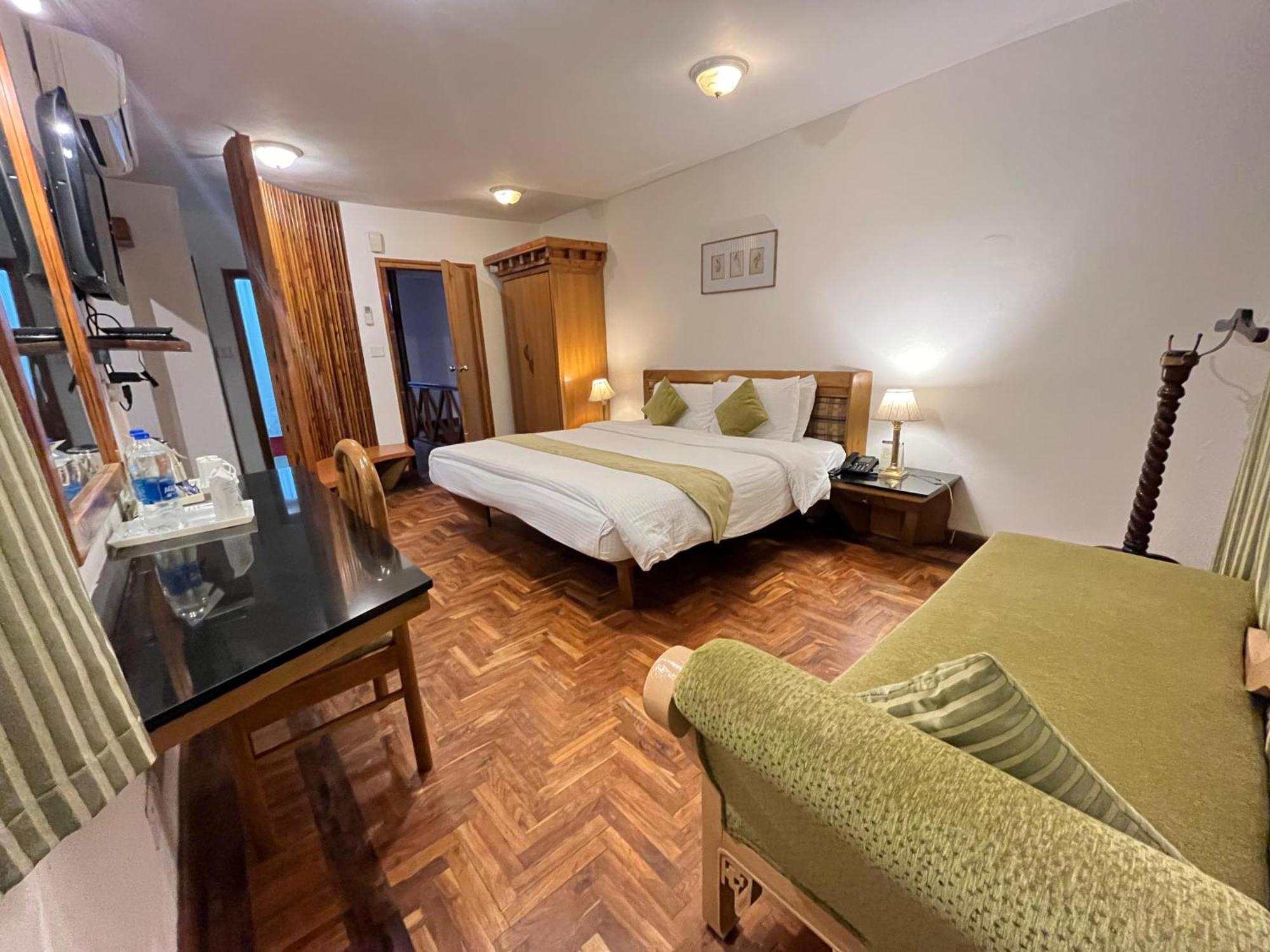 Manuallaya The Resort & Spa Manāli Екстериор снимка